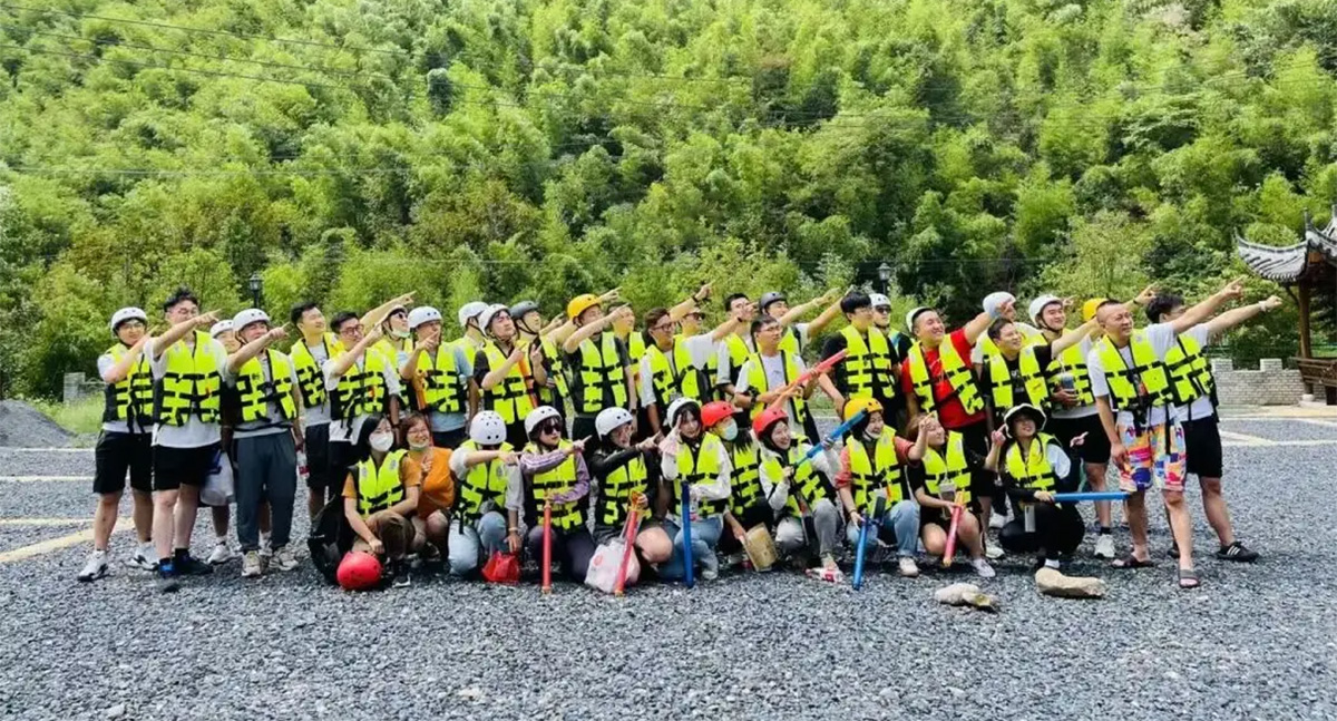 美的電器團隊仙居專題拓展培訓活動